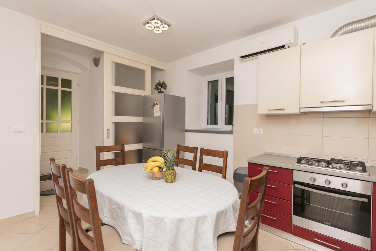 Apartment Alen Makarska Buitenkant foto